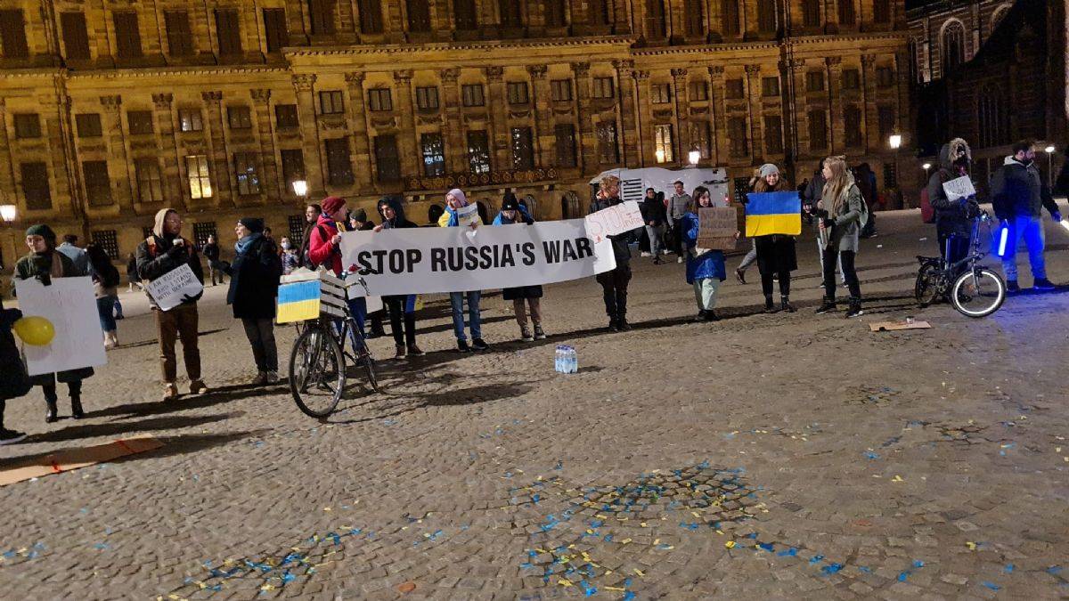 Amsterdam'da protesto: 'Rusya evine git!'