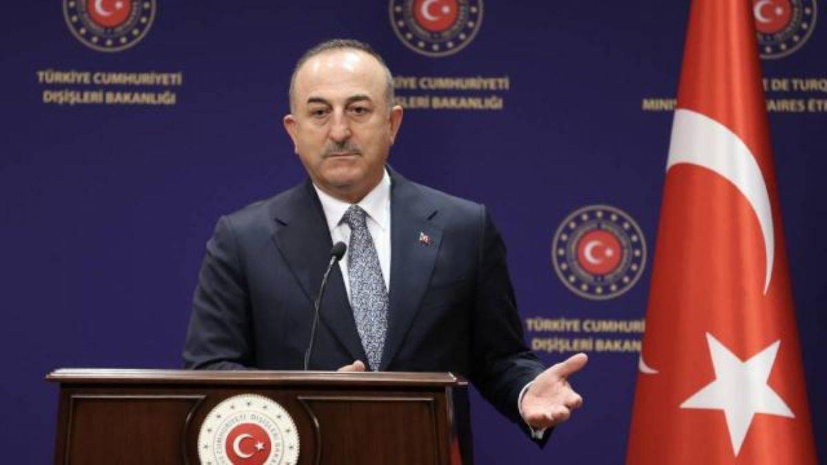 Çavuşoğlu'ndan Yunan mevkidaşına Ukrayna tepkisi