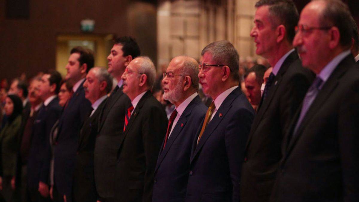 Muhalefet partisi liderleri Erbakan anmasında buluştu