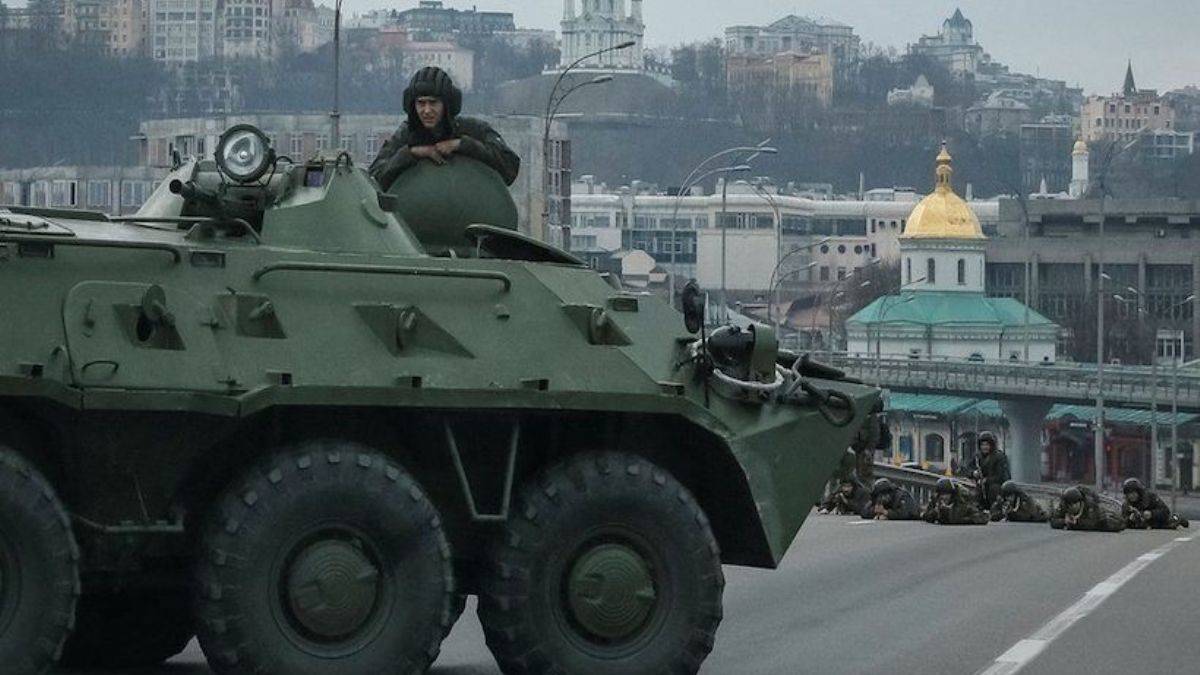 Kiev, Rus kuşatmasına direniyor