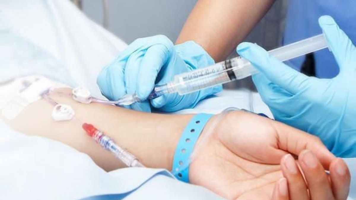 Oruç nasıl bozulur? İğne yaptırmak, hastaya serum ve kan vermek orucu bozar mı?