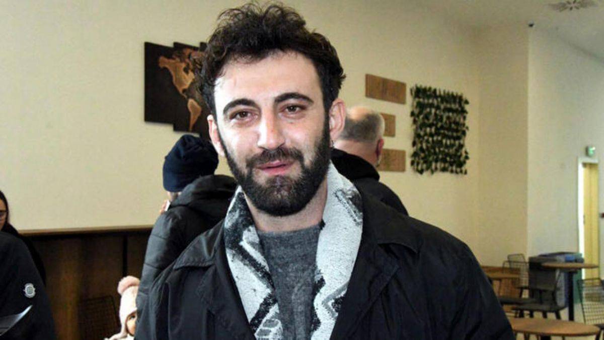 Odessa'da tatildeydi; patlamalara şahit oldu, sınıra 8 km yürüdü