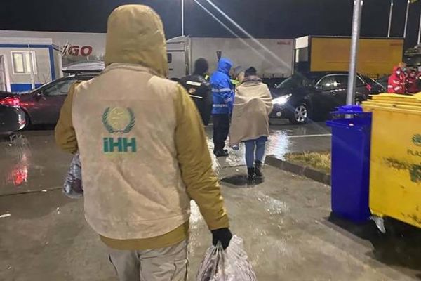 İHH'dan Ukrayna'ya insani yardım