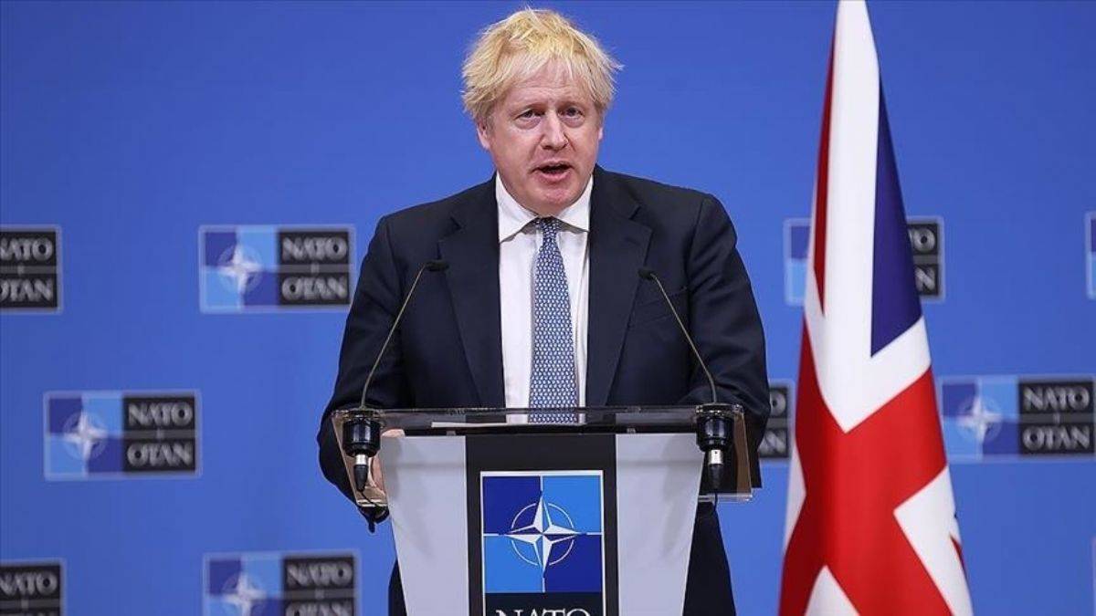 Johnson: Ukrayna'da Rus güçleriyle savaşmayacağız
