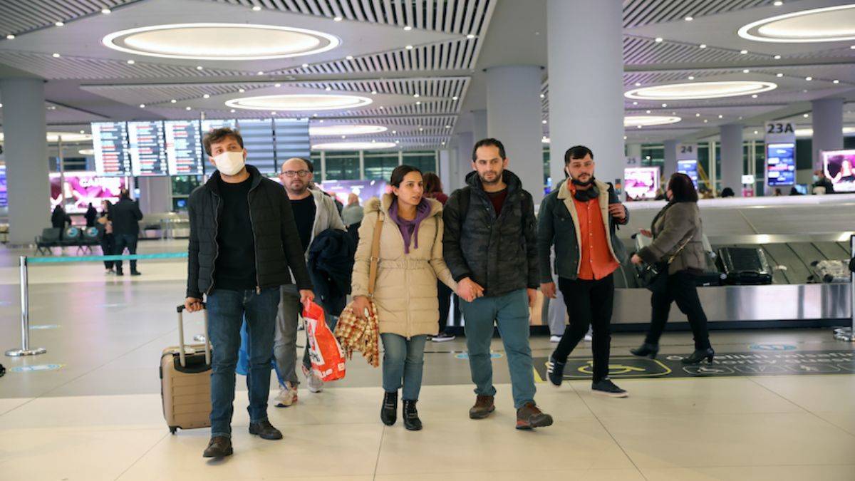 Ukrayna'dan 8 bin 50 Türk vatandaşı tahliye edildi