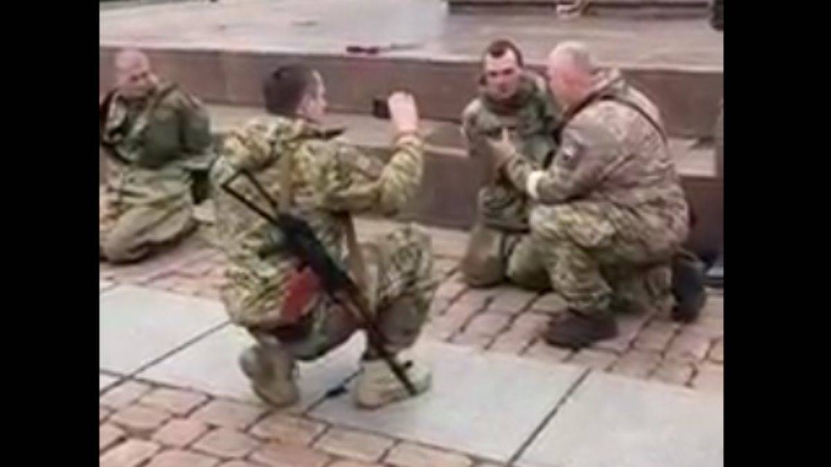 Esir Rus askerlerinin görüntülerini paylaştılar