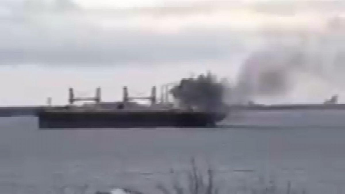 Rus Donanması'ndan Bangladeş bayraklı gemiye saldırı