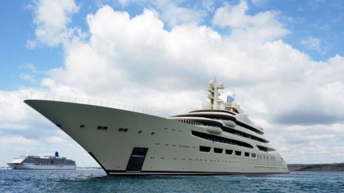 Almanya Özbek asıllı Rus milyarderin yatına el koydu