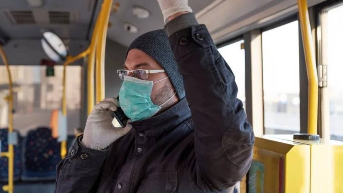 Otobüslerde, minibüslede maske zorunluluğu kalktı mı? Otobüs, metrobüs ve metroda maske yasağı kalktı mı?