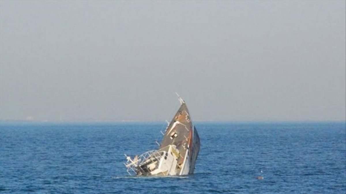 Estonya'ya ait gemi Ukrayna açıklarında battı