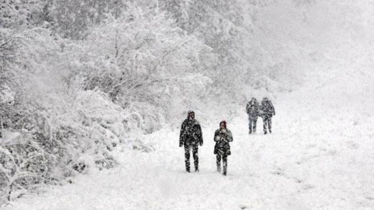 Yarın okullar tatil mi? 4 Mart Cuma okullar tatil mi?