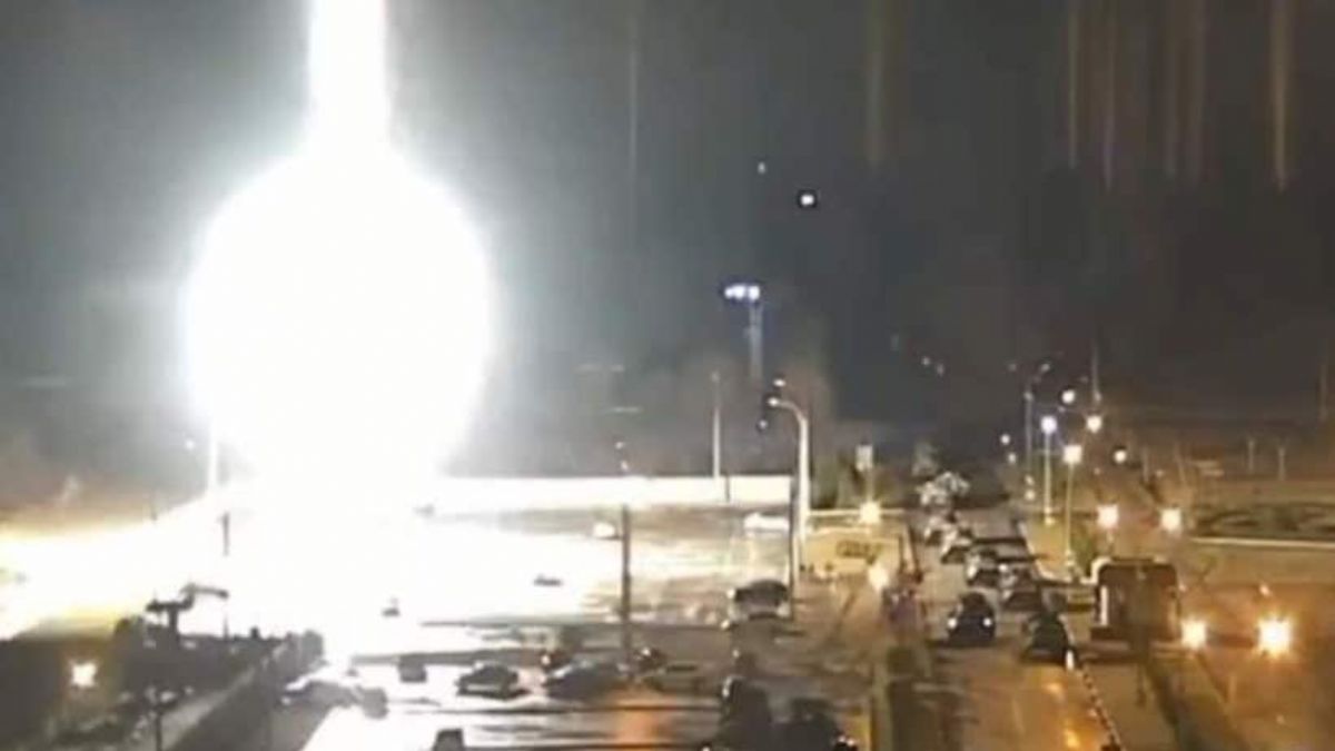 Ruslar, Avrupa'nın en büyük nükleer santralini vurdu