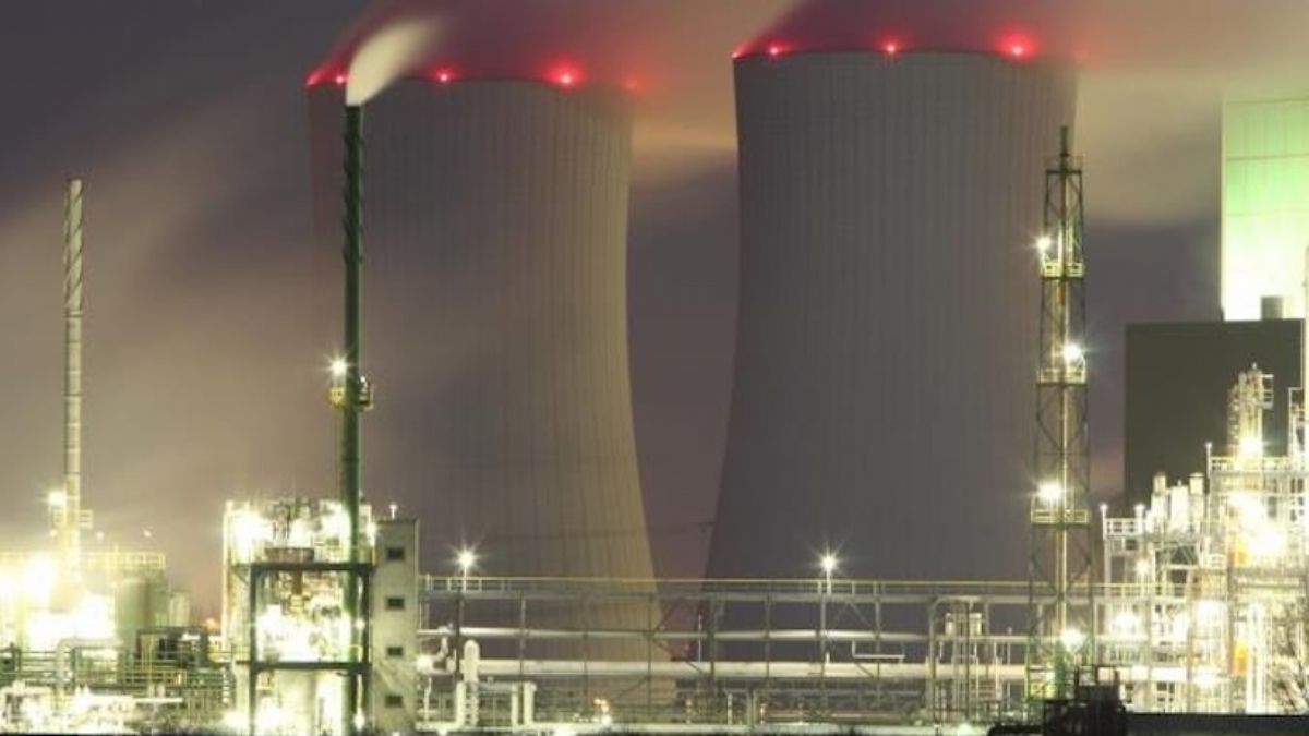 Rus askeri güçleri, Zaporijya Nükleer Santrali'ni ele geçirdi