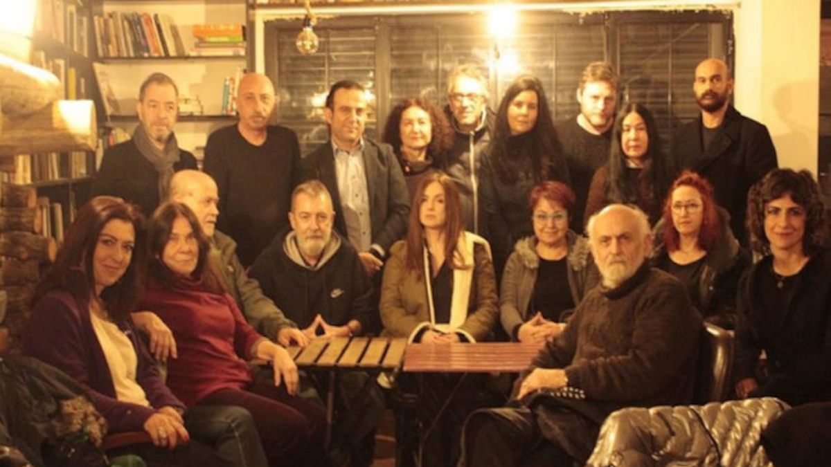 199 sanatçıdan tepki: Rusya’nın Ukrayna topraklarındaki emperyal istila girişimini kınıyoruz