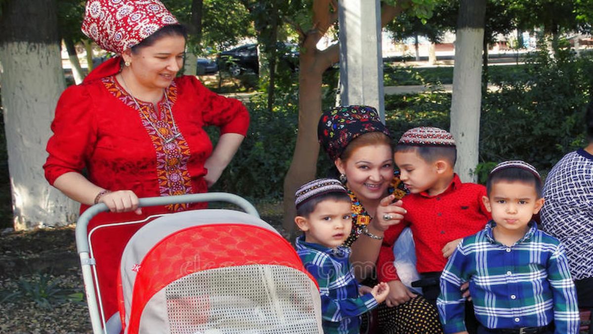 Türkmenistan’da 8 çocuklu ailelere büyük ödül