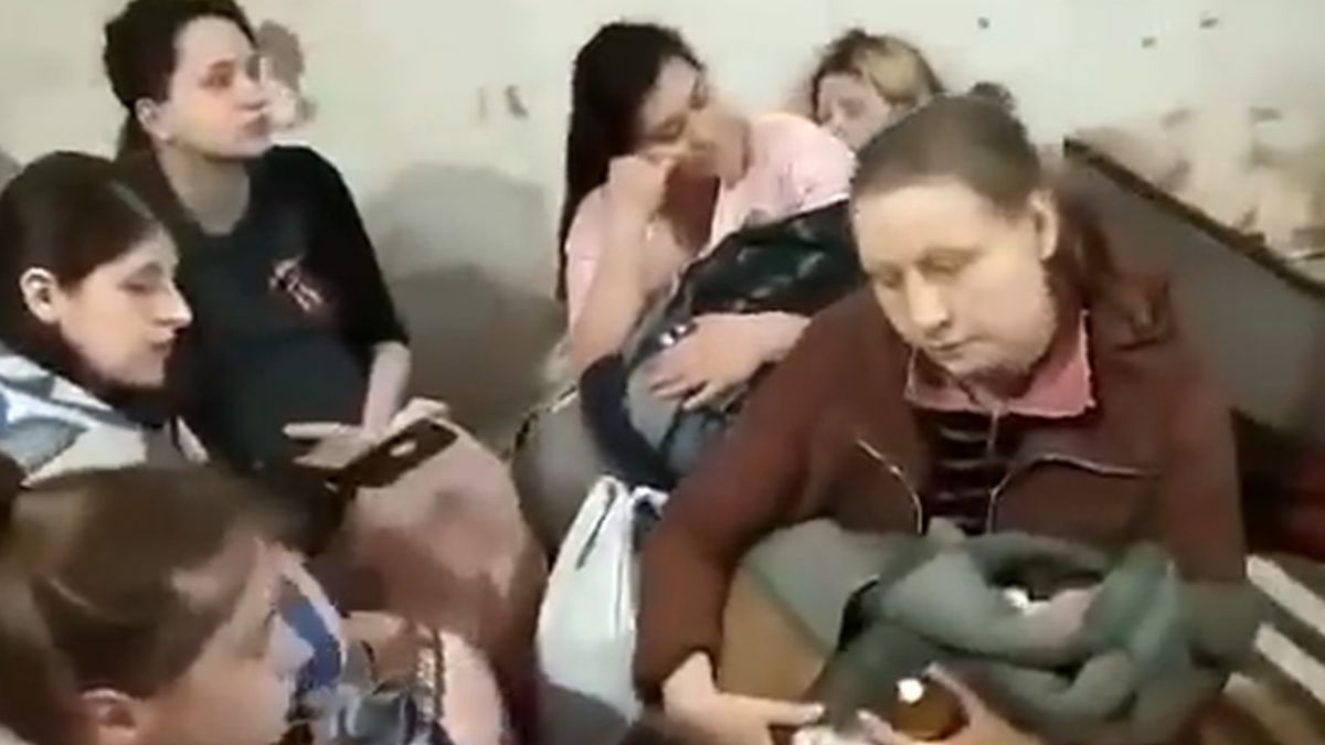 Odesa'da yeni doğum yapan kadınlar sığınaklara sığındı