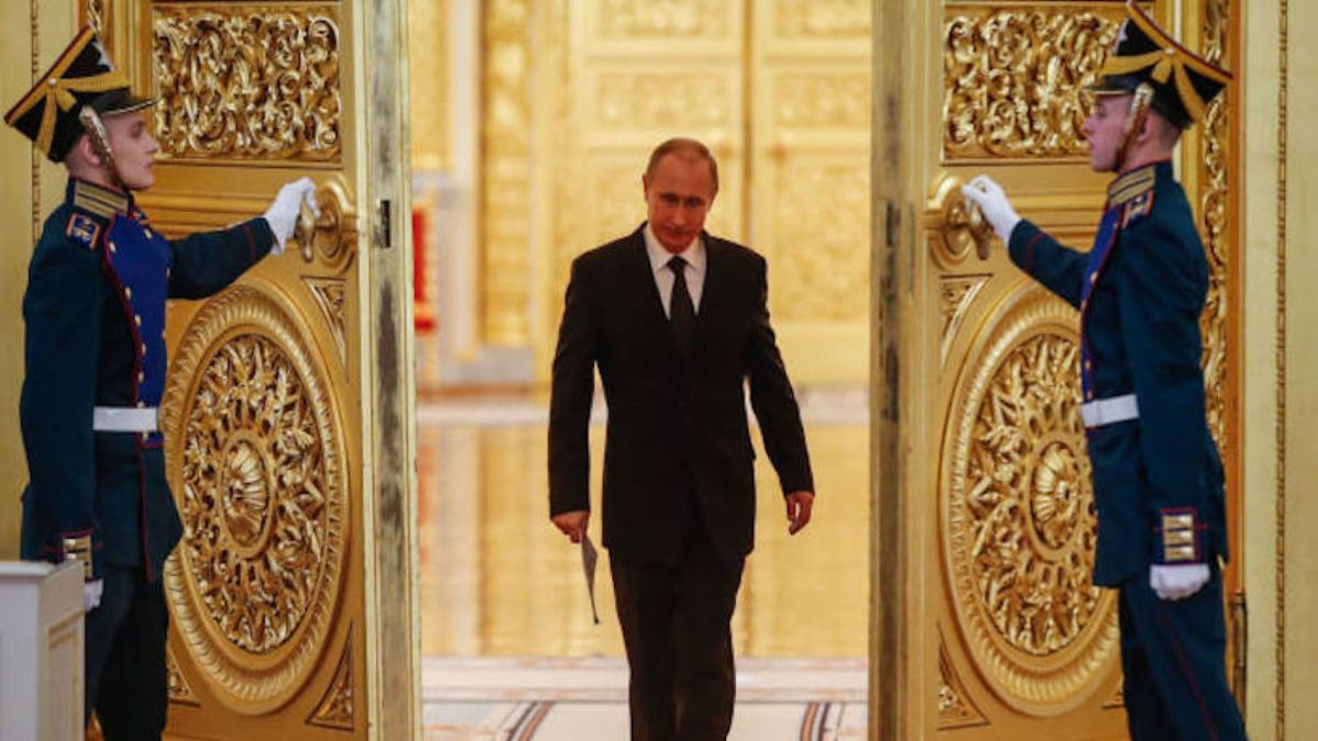 Putin'in beden dilinde dikkat çeken detaylar!