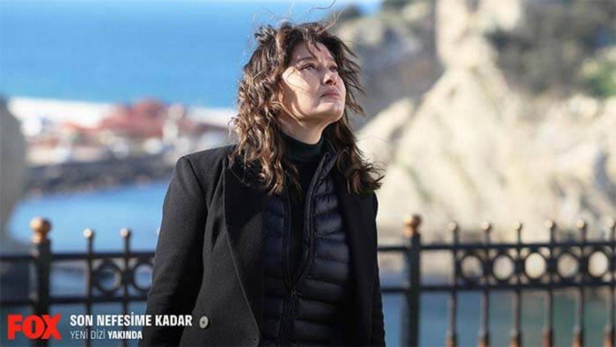 Nurgül Yeşilçay'ın ağzına ne oldu? Kaza mı yaptı? Botoks mu yaptırdı?