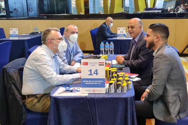 OİB salgın döneminde ilk yüz yüze sektörel ticaret heyetini Mısır'a düzenledi