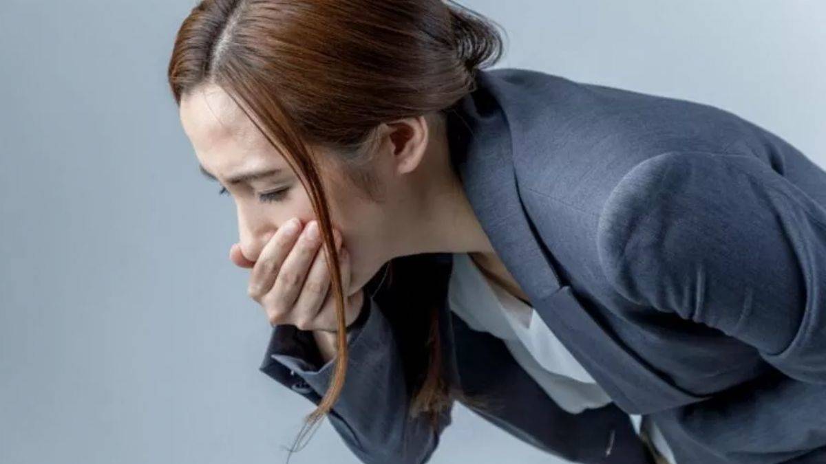 Kusunca oruç bozulur mu? Kusmak orucu bozar mı?