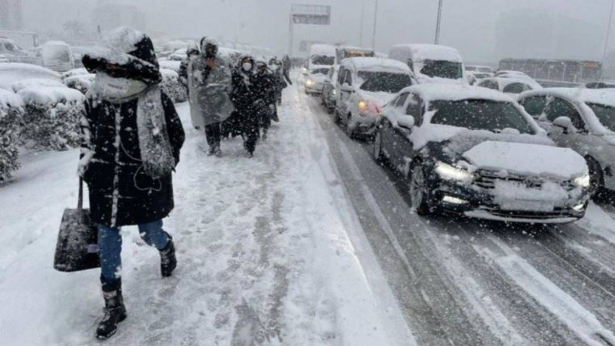 İstanbul'a ne zaman kar yağacak? Meteoroloji ve Valilikten İstanbul kar yağışı uyarısı