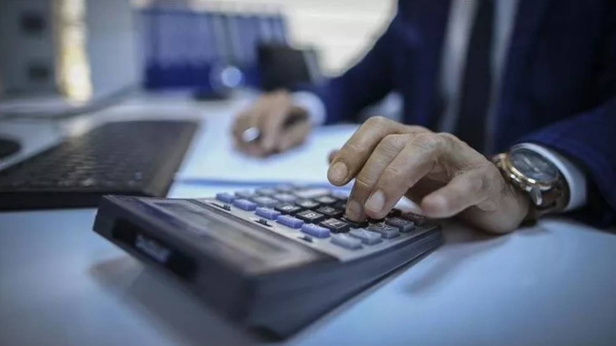 Memurlara yarın tatil mi? Kamu çalışanları yarın 11 Mart izinli mi? Memurlar 11 Mart Cuma idari izinli mi?