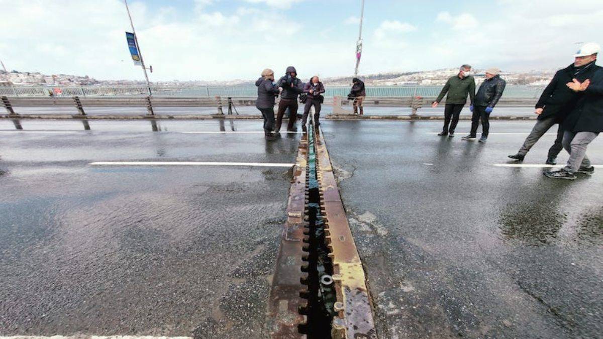 Unkapanı Köprüsü ulaşıma kapandı