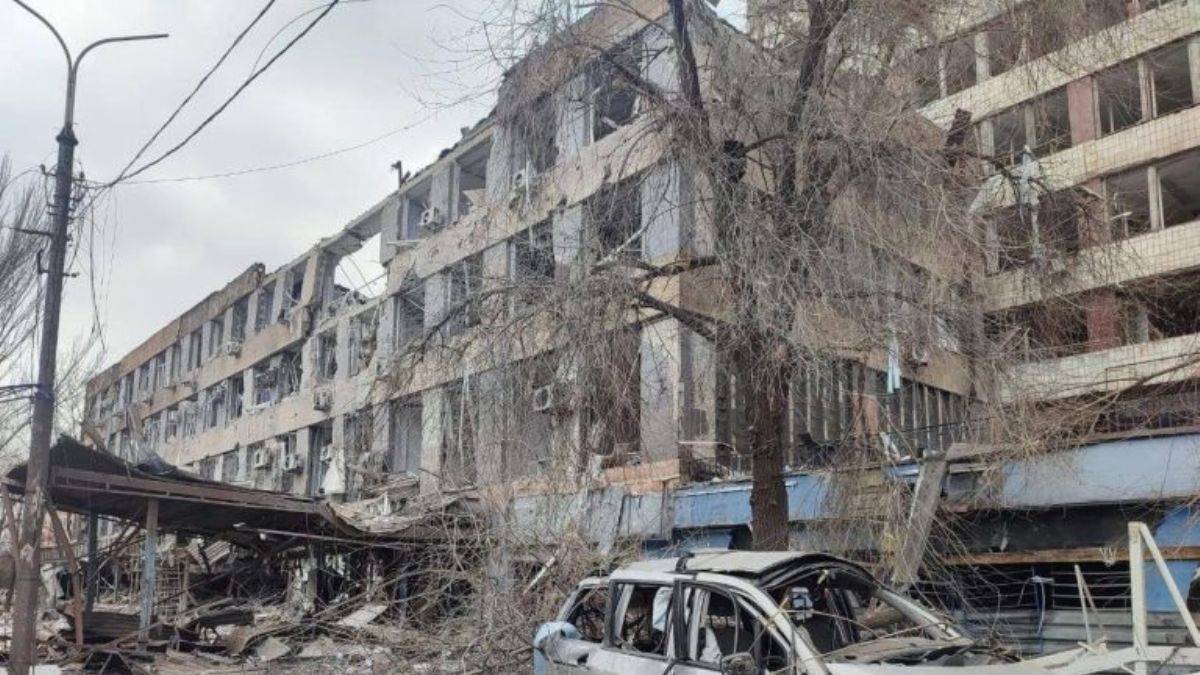 Rusya, Mariupol'e bin kiloluk TNT bomba attı