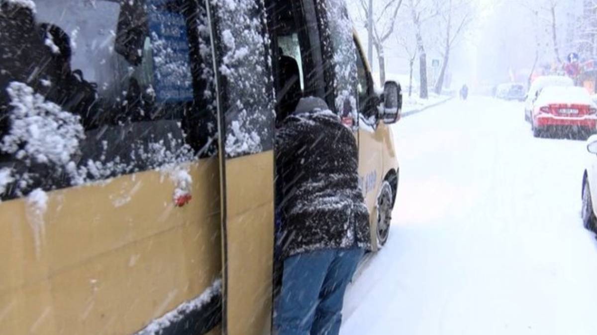 İstanbul'da bugün minibüsler çalışıyor mu? İstanbul'da bu akşam dolmuş var mı? 12 Mart Cumartesi dolmuşlar çalışıyor mu?