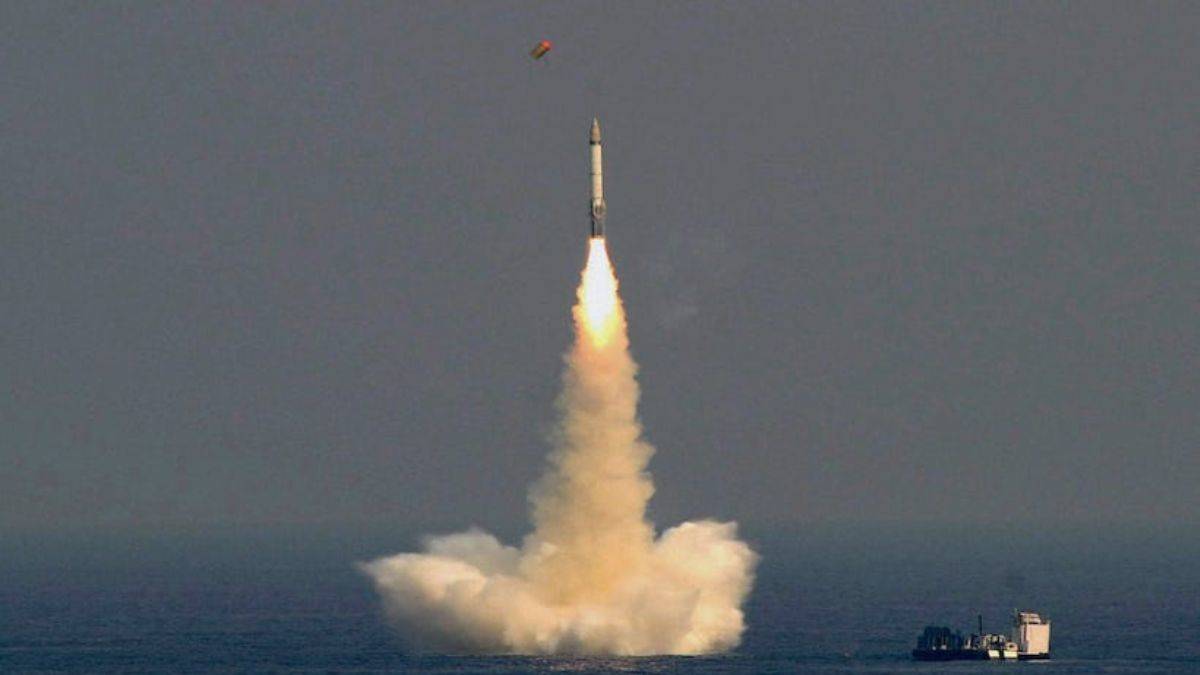 Pakistan ile Hindistan arasında füze gerginliği