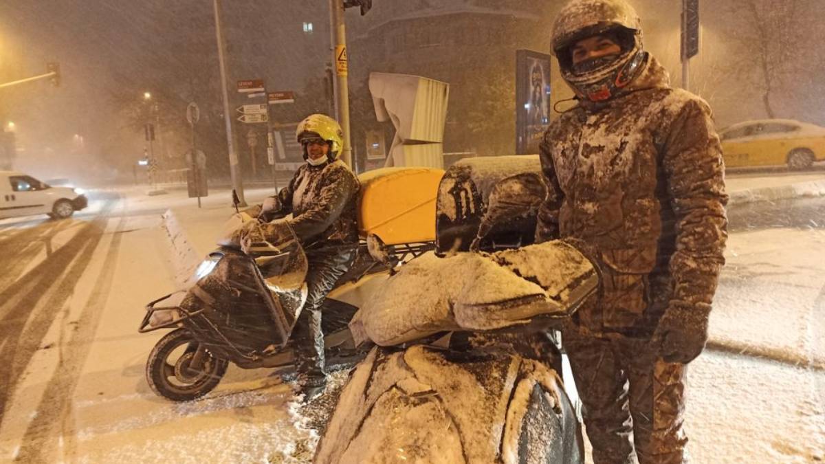 Moto kurye yasağı bitti mi? İstanbul'da moto kurye yasağı ne zaman bitecek? 14 Mart moto kurye (motosiklet) yasağı devam ediyor mu?