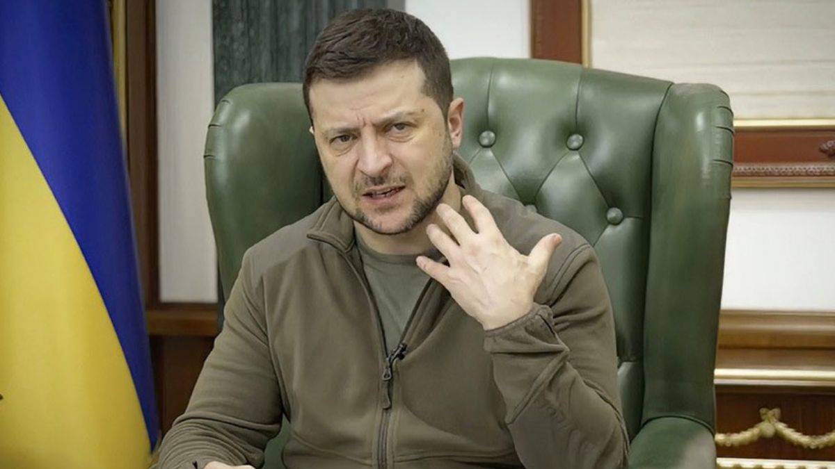 Zelinski neden üniforma giyinmiyor?