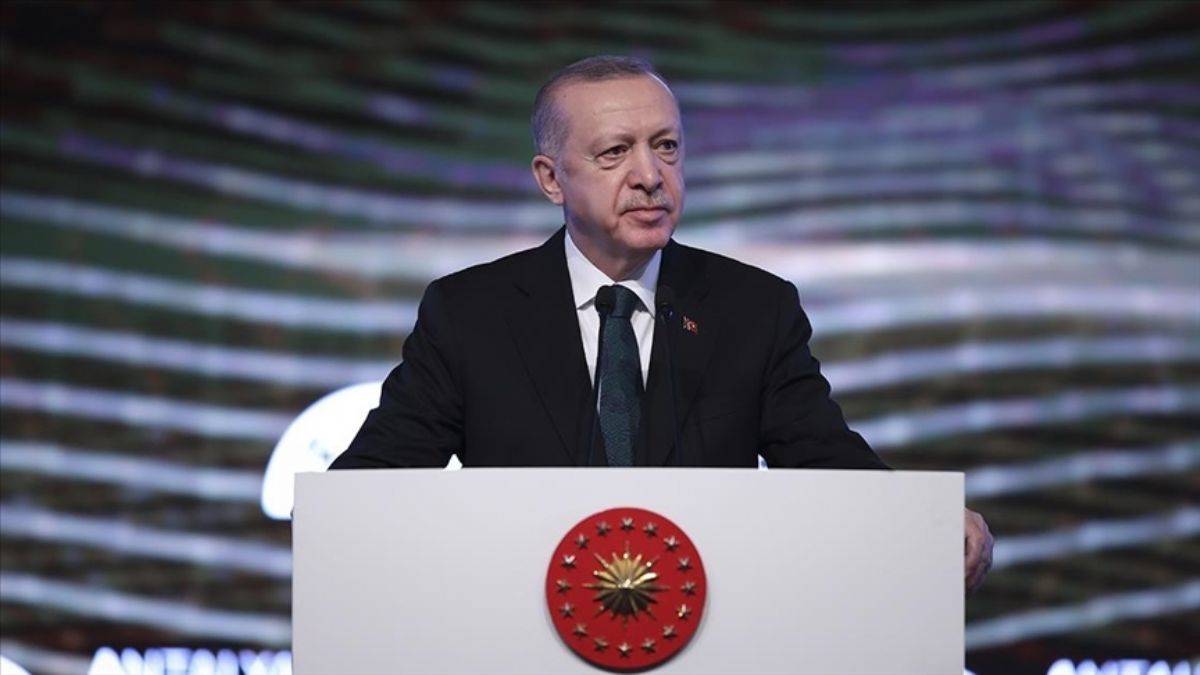 Erdoğan: Müslümanlar güçlü tepki göstermeli