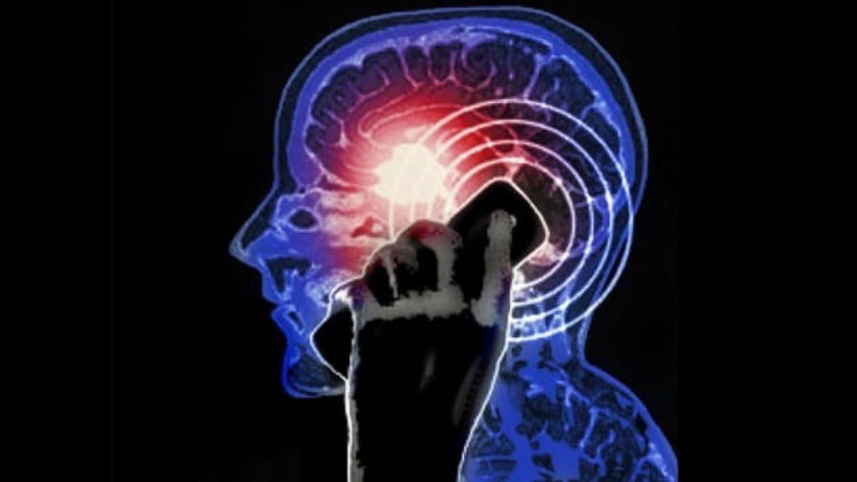 Cep telefonu beyin tümörünü tetikliyor mu?