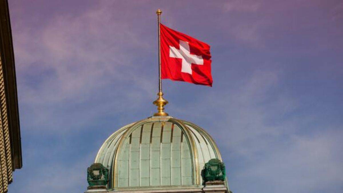 İsviçre'den 200'den fazla Rus'a ve kuruluşa yaptırım