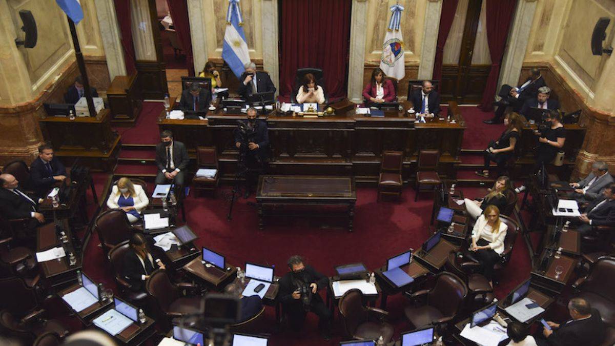 Arjantin'in IMF ile vardığı anlaşma Kongre'de onaylandı