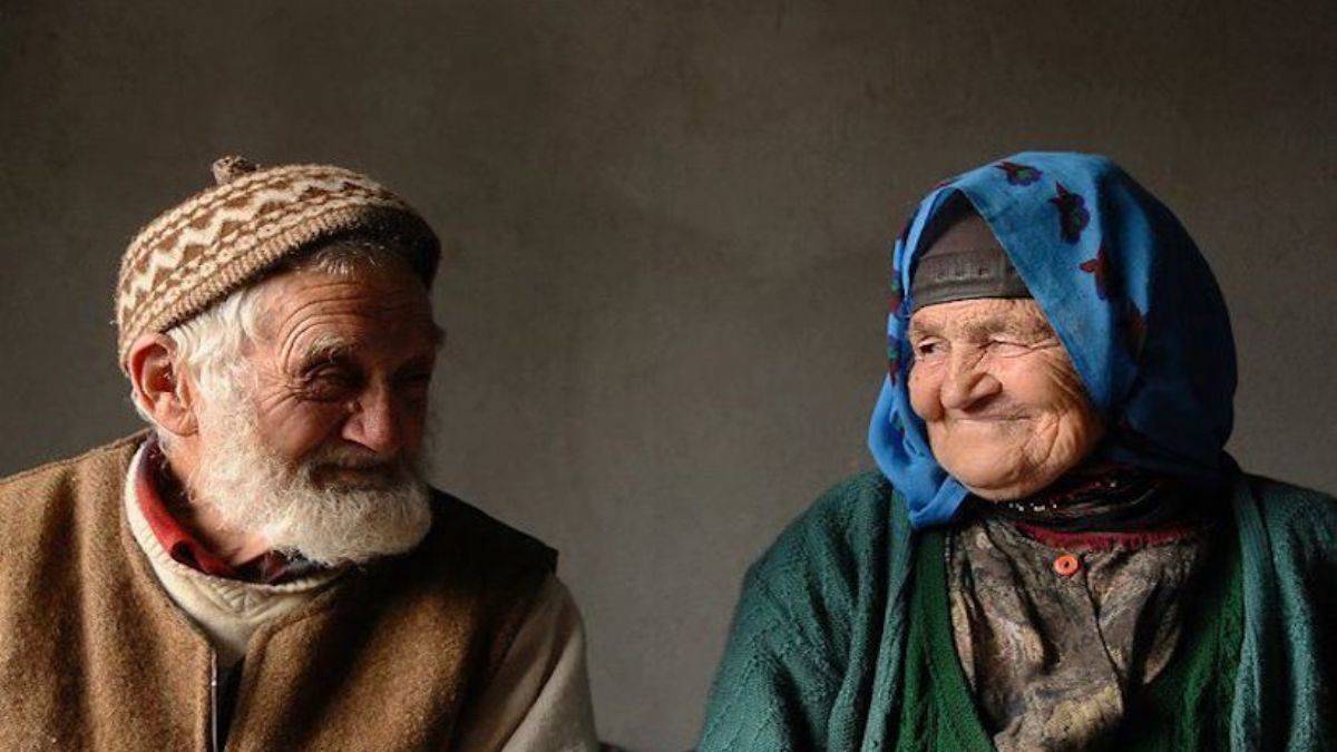 TÜİK açıkladı! 'Türkiye'de yaşlı kadınlar yaşlı erkeklerden daha mutlu'