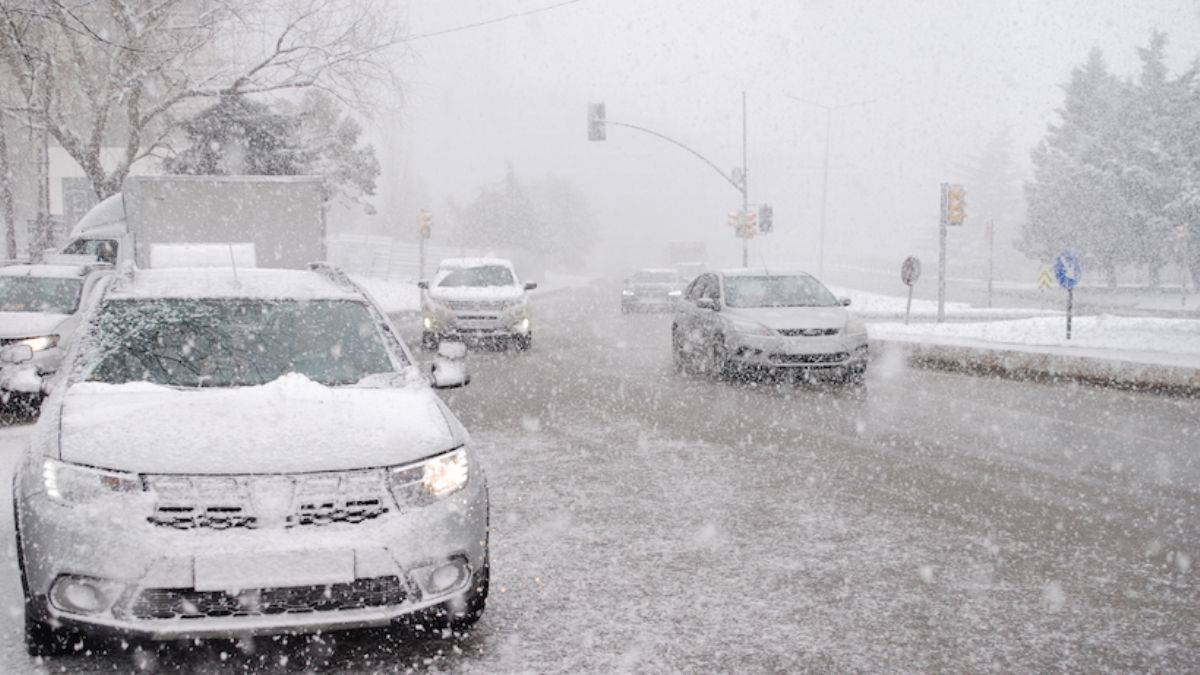 İstanbul Valisi uyardı: Lütfen, zorunlu olmadıkça trafiğe çıkmayalım
