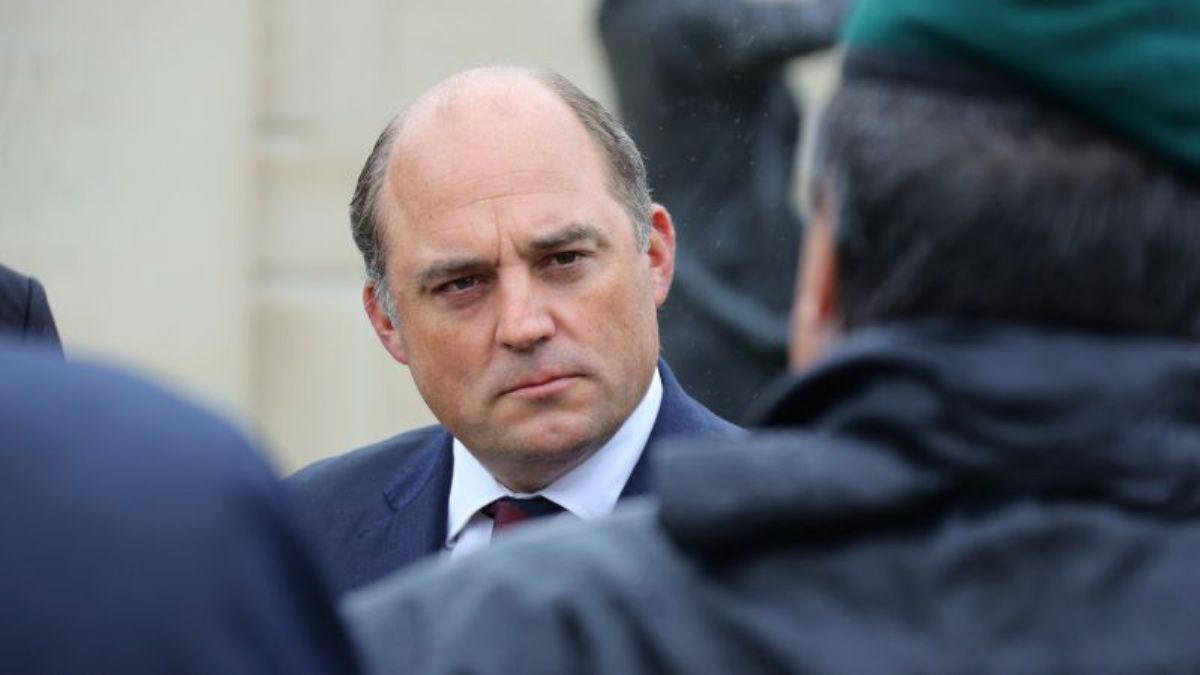 Bu defa İngiliz Savunma Bakanı kandırıldı