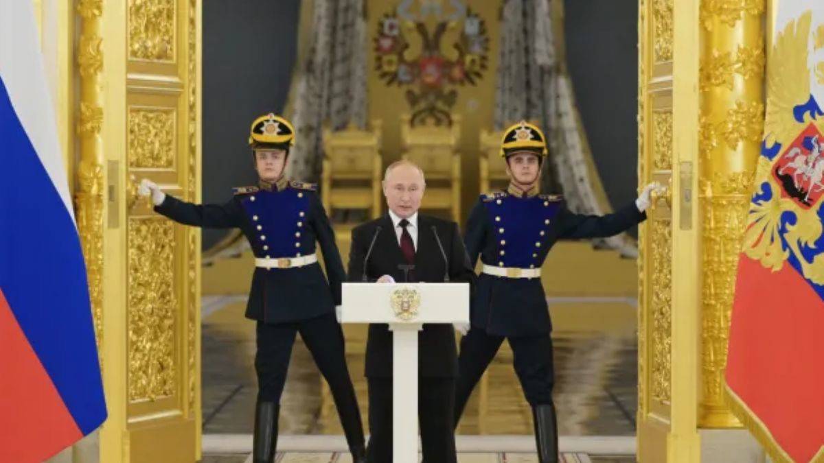 Putin'in danışmanından 'Putin Doktrini' yazısı