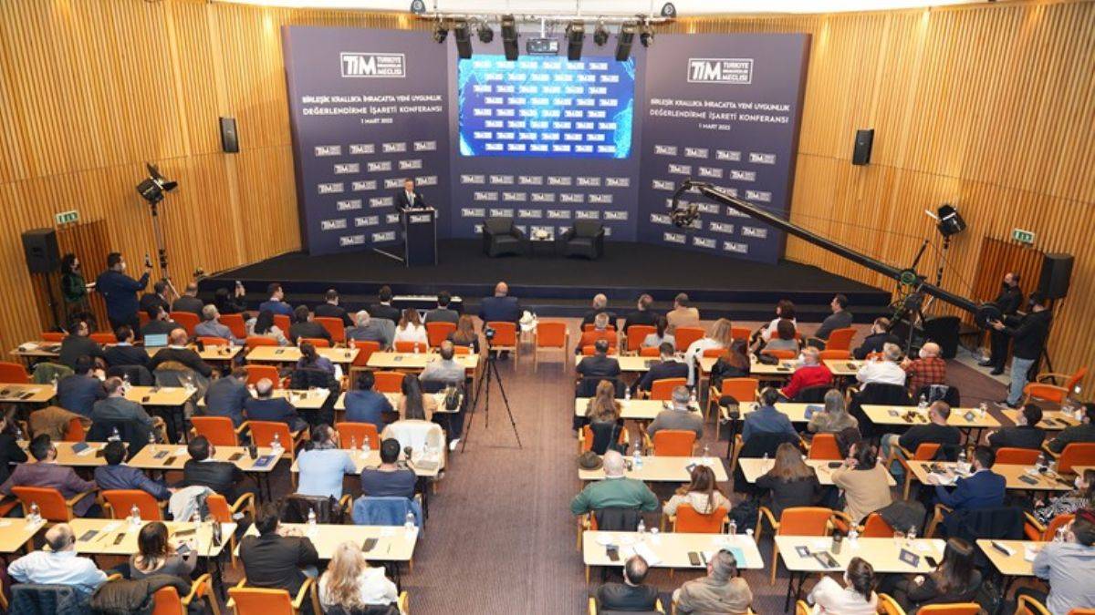 İhracatçılar başkan seçecek; 250 milyar dolarlık koltuğa kim oturacak?