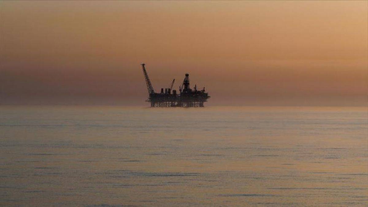 Almanya, Katar ve BAE'de gaz arıyor