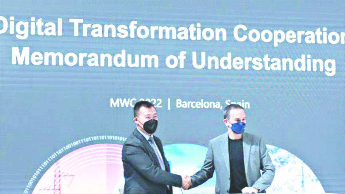 Huawei Türkiye ve SabancıDx telekomünikasyon teknolojilerinde iş birliğine gitti