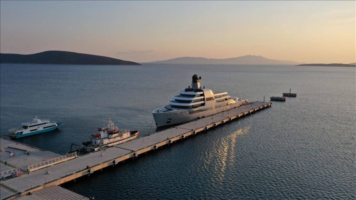 Rus milyarder Abramoviç'in yatı Bodrum'da