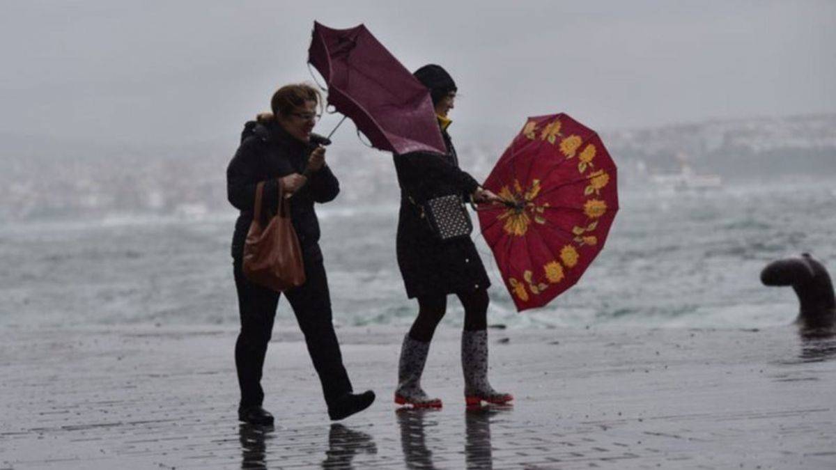 Meteorolojiden İstanbullulara uyarı: Kardan sonra kuvvetli fırtına geliyor!