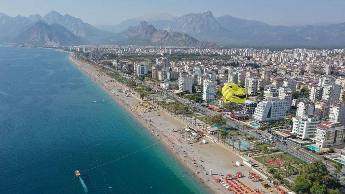 Rus ve Ukraynalıların Türkiye’de konut talebinde Antalya zirvede