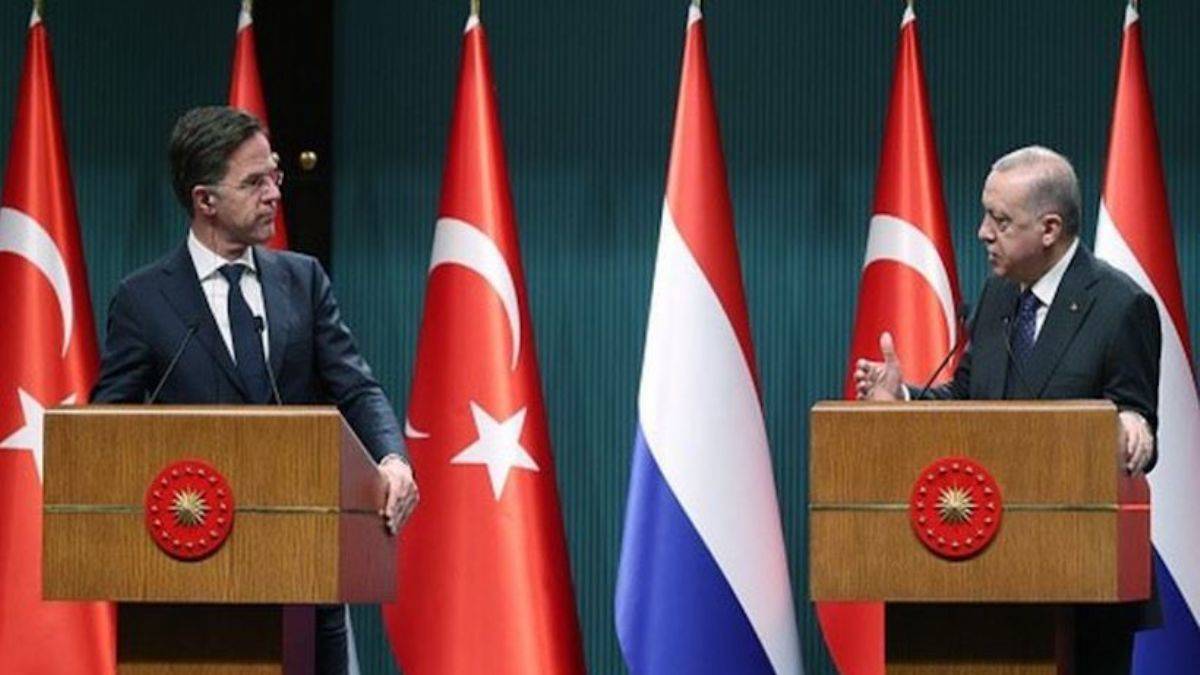 Hollanda basınından Türkiye'ye övgü