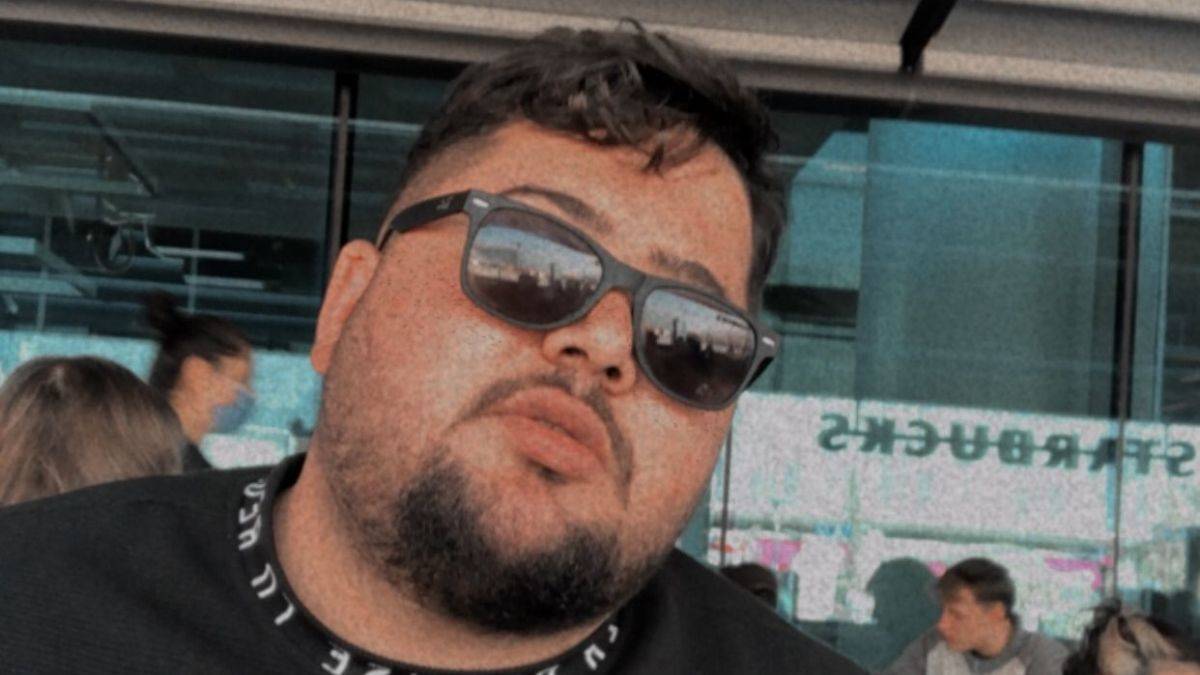 Gökhan Tolu Kimdir?