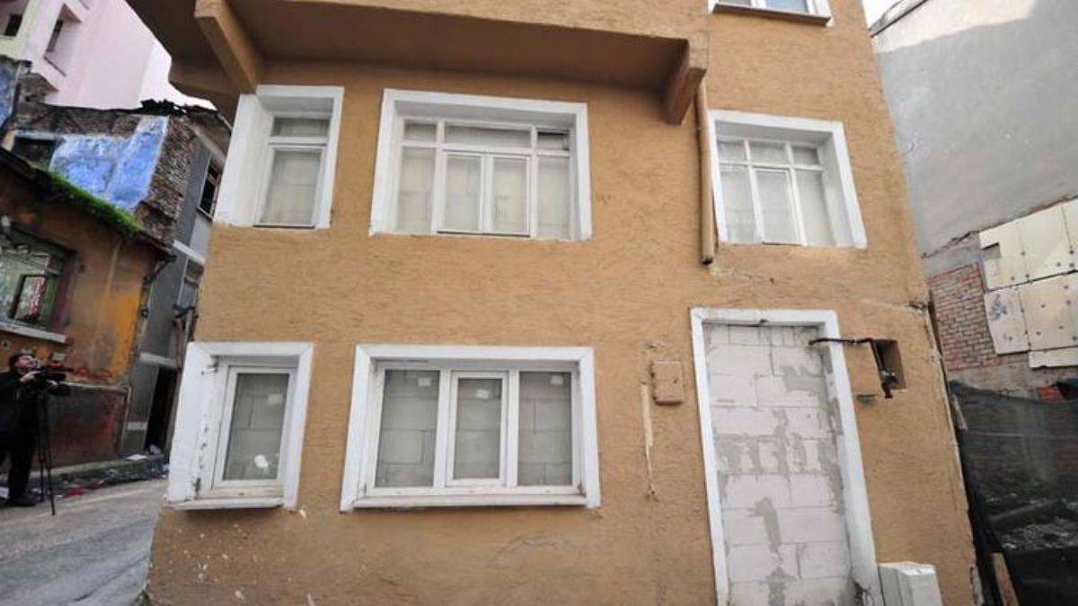 Satılığa çıkardığı evi hırsızlar yağmalayınca böyle yaptı!