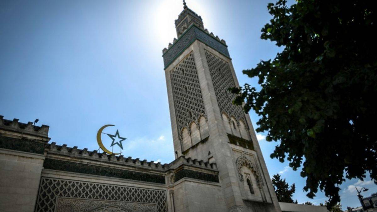 Fransız mahkemeden ''cami'' kararı: Valiliğin kararını bozdu!